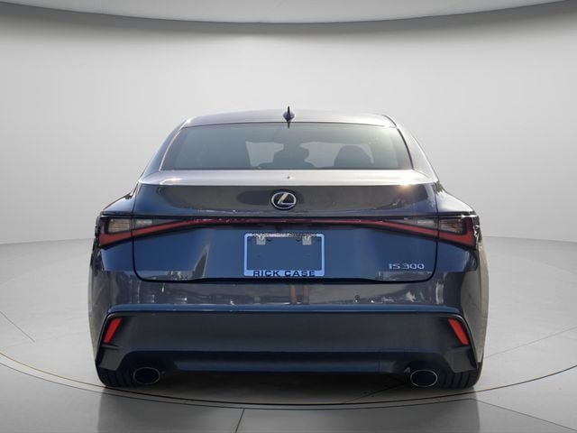 2025 LEXUS IS 300