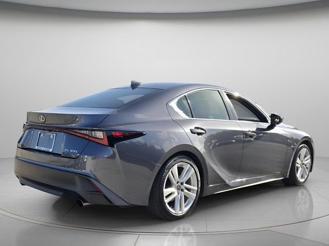 2025 LEXUS IS 300